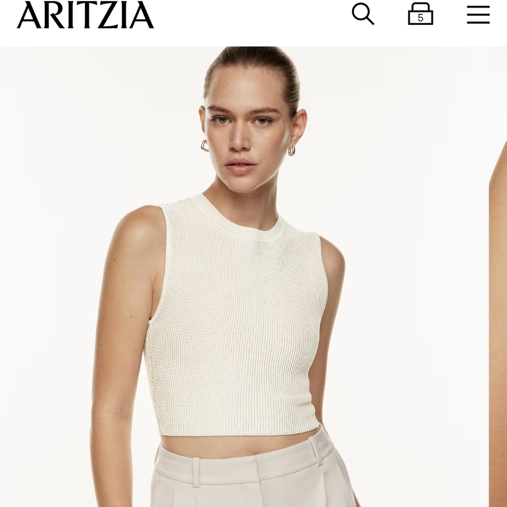 Aritzia Babaton sculpt muscle tank